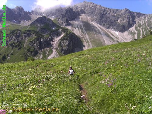 http://bergwandern.schuwi-media.de/galerie/cache/vs_Fiderepass%20Huette_fiederepass10.jpg