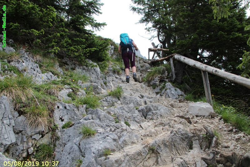 http://bergwandern.schuwi-media.de/galerie/cache/vs_Gimpelhaus_gimpel_13.jpg