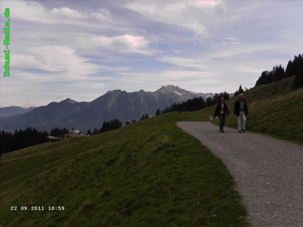 http://bergwandern.schuwi-media.de/galerie/cache/vs_Kleinwalsertal_walsertal04.jpg