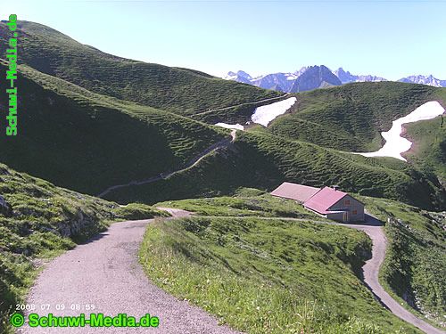 http://bergwandern.schuwi-media.de/galerie/cache/vs_Laufbacher%20Eckweg_eck01.jpg