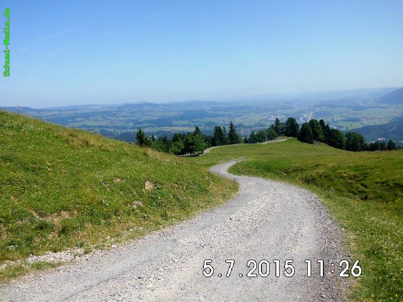 http://bergwandern.schuwi-media.de/galerie/cache/vs_Mittag-Alpe%20Oberberg_mittag_25.jpg