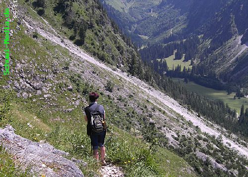 http://bergwandern.schuwi-media.de/galerie/cache/vs_Seealpsee-Gleitweg-Oytal_oy29.jpg