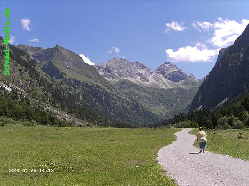 http://bergwandern.schuwi-media.de/galerie/cache/vs_Seealpsee-Gleitweg-Oytal_oy38.jpg